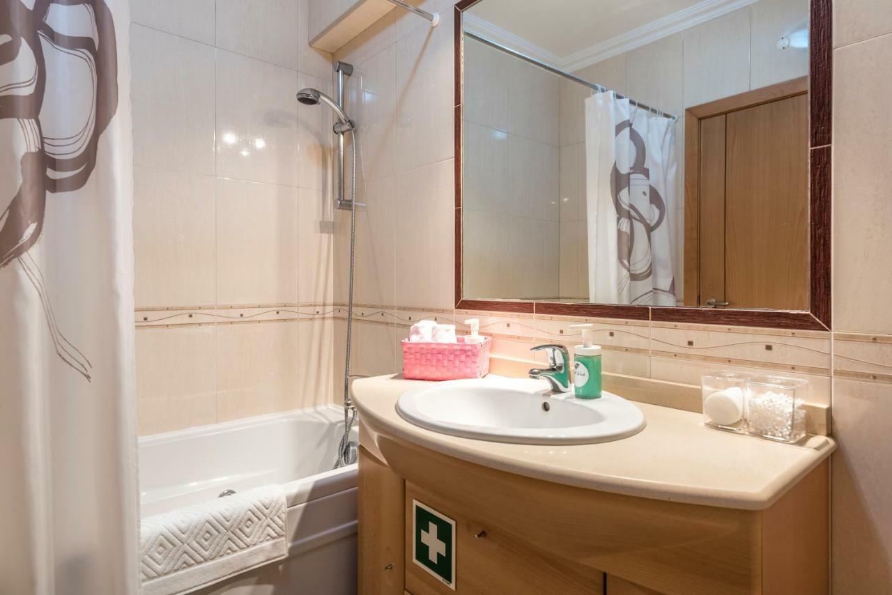 Apartamento Perto Praia, Com Piscina Алвор Екстер'єр фото